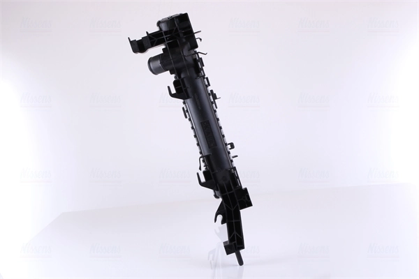 Radiateur, refroidissement du moteur NISSENS 637619