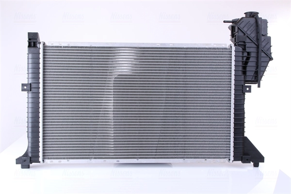 Radiateur, refroidissement du moteur NISSENS 62686A