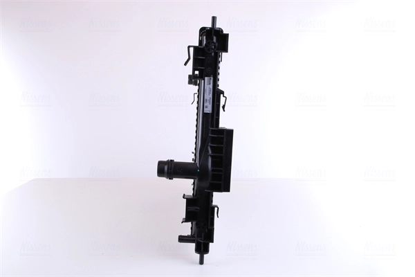 Radiateur, refroidissement du moteur NISSENS 636014