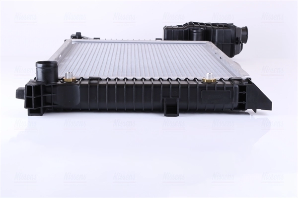 Radiateur, refroidissement du moteur NISSENS 62686A