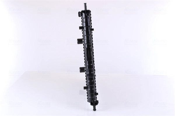 Radiateur, refroidissement du moteur NISSENS 617848