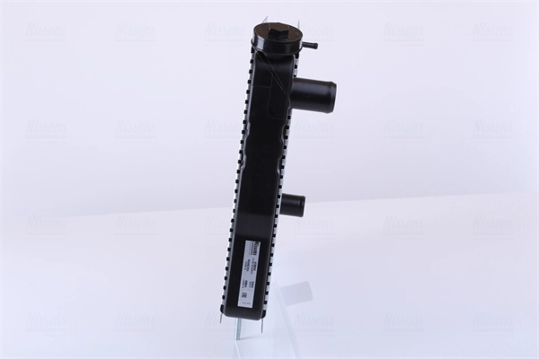 Radiateur, refroidissement du moteur NISSENS 63800