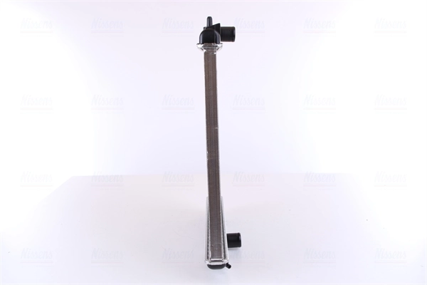 Radiateur, refroidissement du moteur NISSENS 63708A