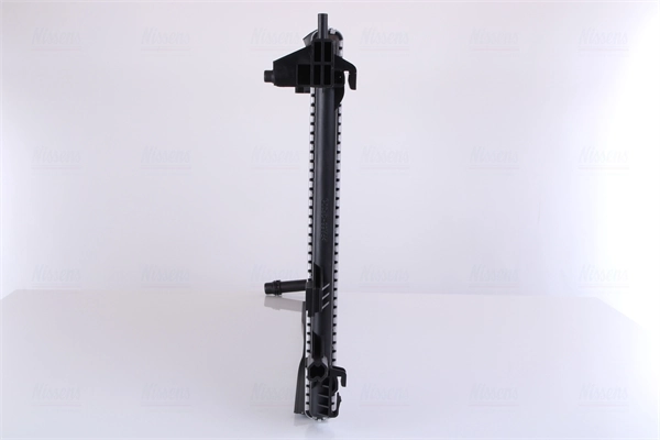 Radiateur, refroidissement du moteur NISSENS 606910