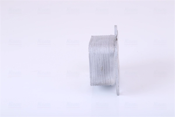 Radiateur d'huile NISSENS 90966