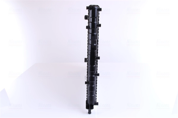 Radiateur, refroidissement du moteur NISSENS 61766