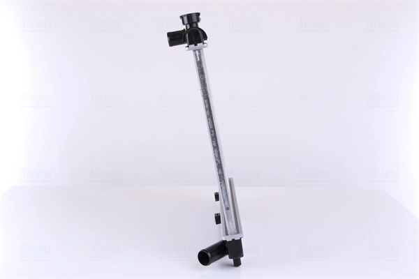 Radiateur, refroidissement du moteur NISSENS 66624