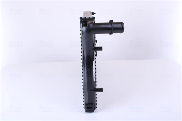 Radiateur, refroidissement du moteur NISSENS 617847