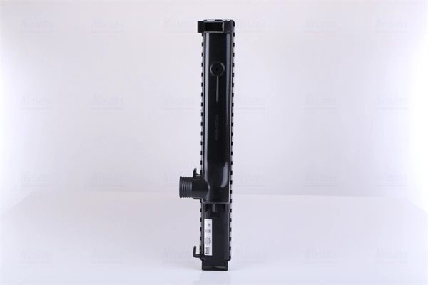 Radiateur, refroidissement du moteur NISSENS 60622A
