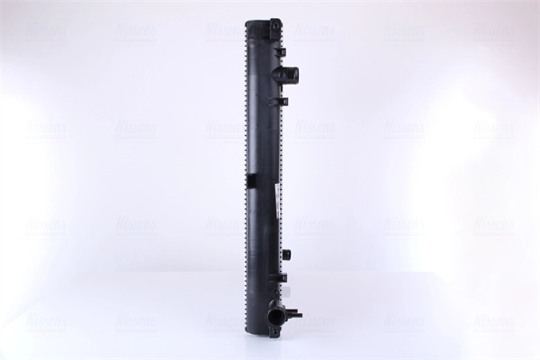 Radiateur, refroidissement du moteur NISSENS 64858A