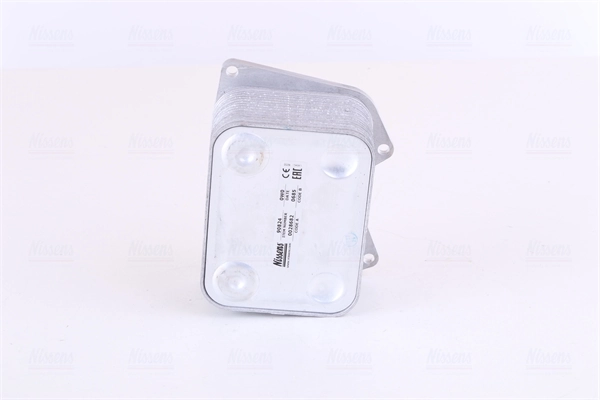 Radiateur d'huile NISSENS 90824