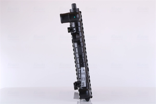 Radiateur, refroidissement du moteur NISSENS 64003