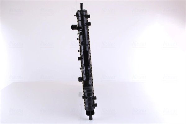 Radiateur, refroidissement du moteur NISSENS 68802