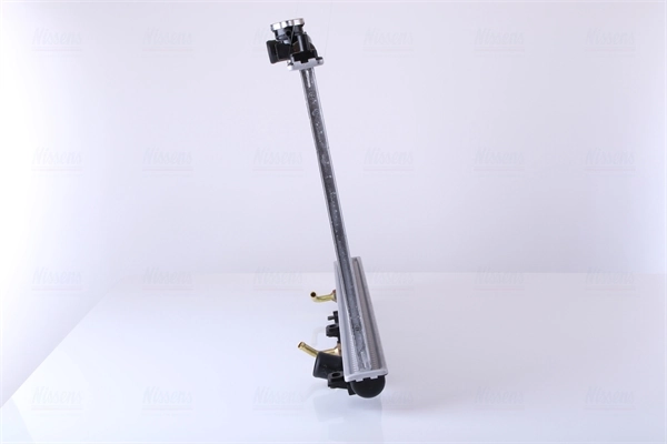 Radiateur, refroidissement du moteur NISSENS 68117