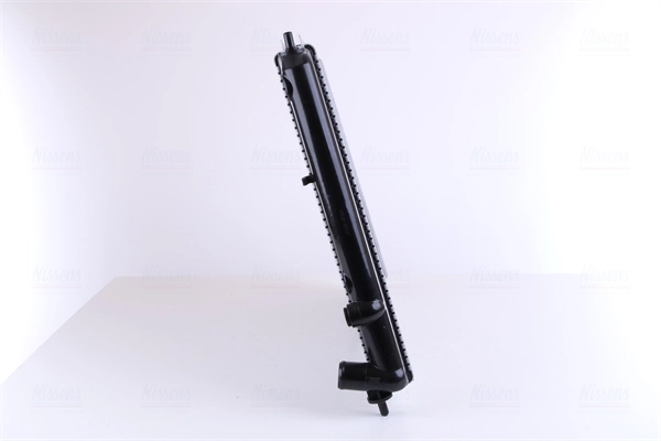Radiateur, refroidissement du moteur NISSENS 67039