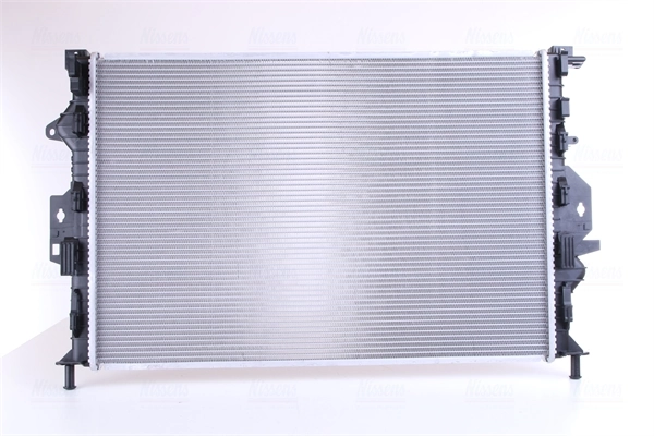 Radiateur, refroidissement du moteur NISSENS 66857