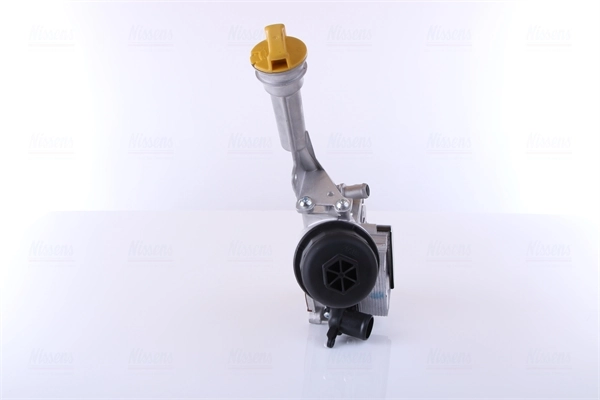 Radiateur d'huile NISSENS 90928