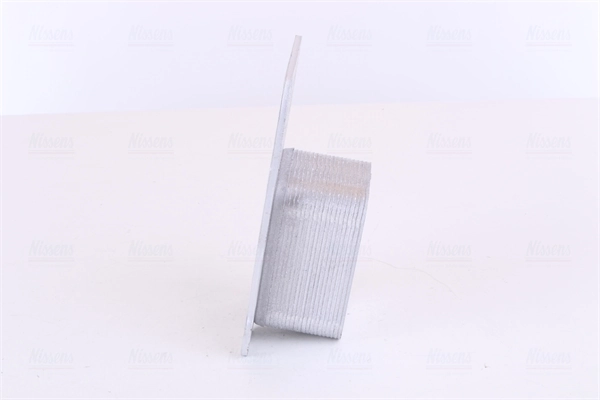 Radiateur d'huile NISSENS 90902