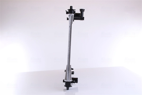 Radiateur, refroidissement du moteur NISSENS 606146