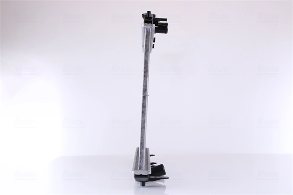 Radiateur, refroidissement du moteur NISSENS 681387