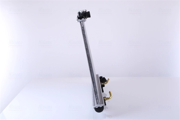 Radiateur, refroidissement du moteur NISSENS 68117