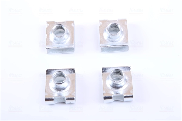 Radiateur, refroidissement du moteur NISSENS 646913