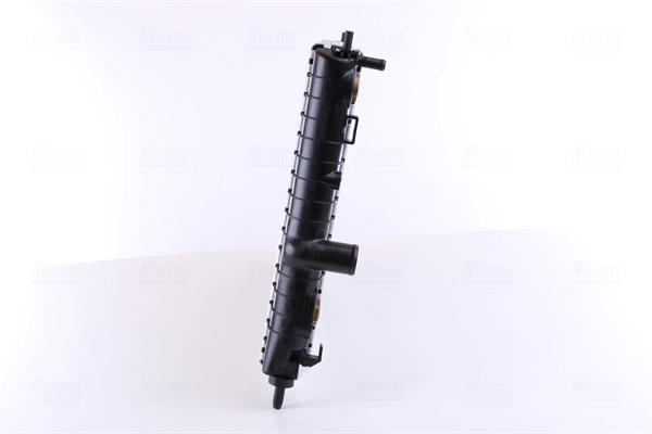 Radiateur, refroidissement du moteur NISSENS 68003A
