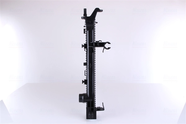 Radiateur, refroidissement du moteur NISSENS 617869