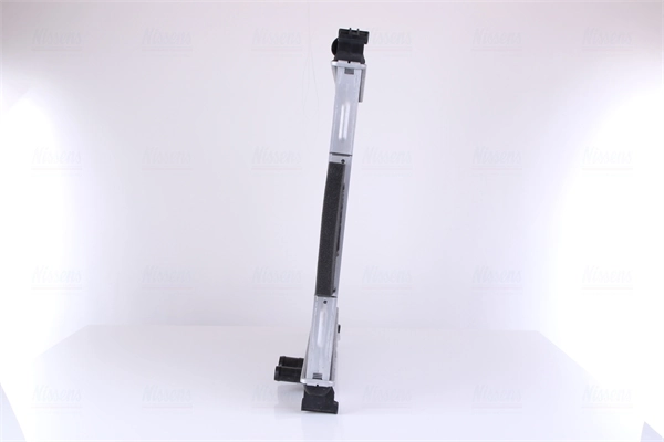 Radiateur, refroidissement du moteur NISSENS 64330