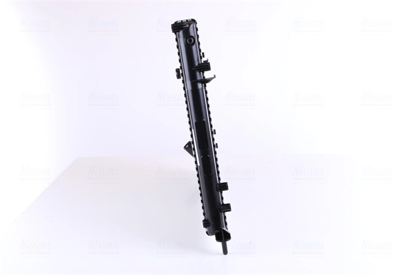 Radiateur, refroidissement du moteur NISSENS 63896A