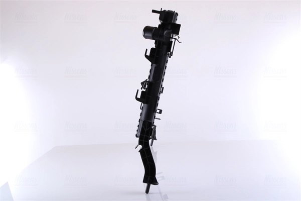 Radiateur, refroidissement du moteur NISSENS 637604