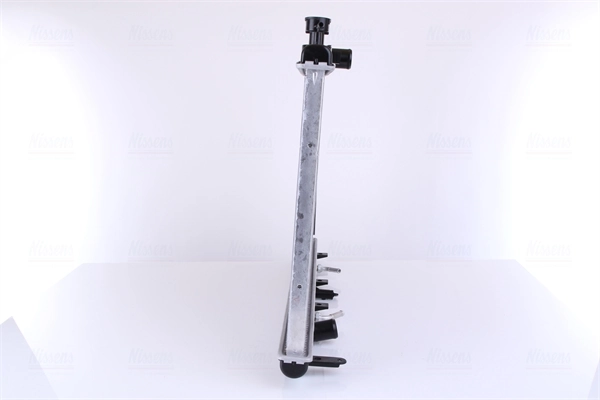 Radiateur, refroidissement du moteur NISSENS 681372