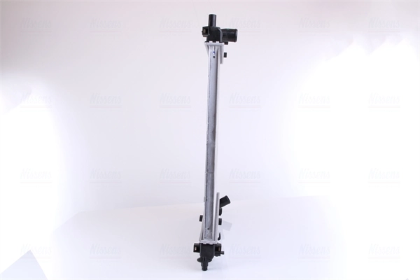 Radiateur, refroidissement du moteur NISSENS 61642