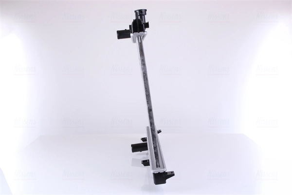 Radiateur, refroidissement du moteur NISSENS 68789