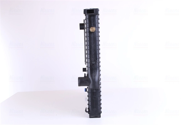 Radiateur, refroidissement du moteur NISSENS 60623A