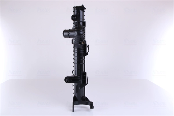 Radiateur, refroidissement du moteur NISSENS 637648