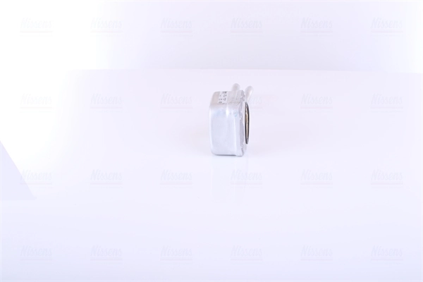 Radiateur d'huile NISSENS 90685