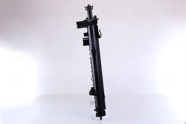 Radiateur, refroidissement du moteur NISSENS 666225