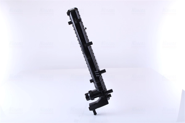 Radiateur, refroidissement du moteur NISSENS 617863