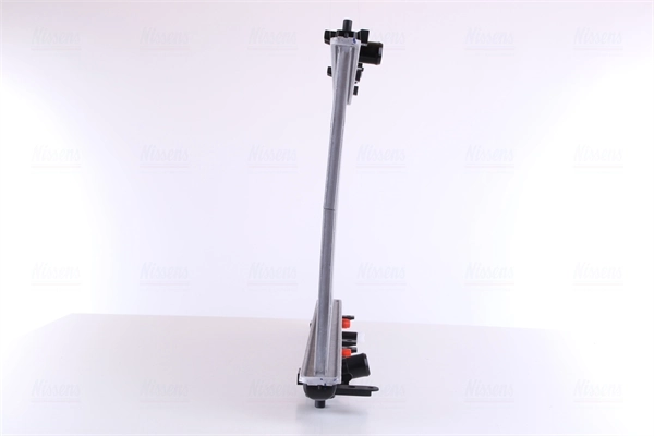 Radiateur, refroidissement du moteur NISSENS 68096