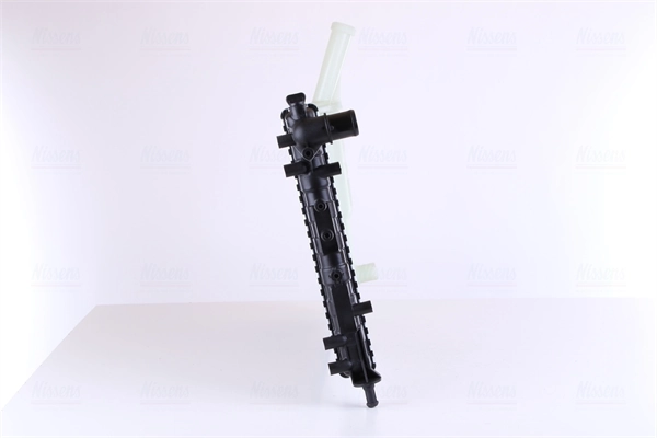 Radiateur, refroidissement du moteur NISSENS 61881