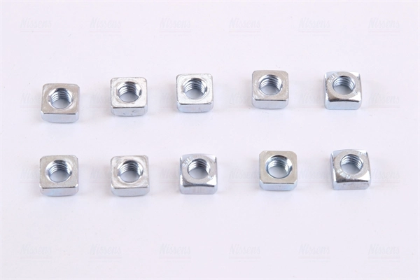 Radiateur, refroidissement du moteur NISSENS 64201