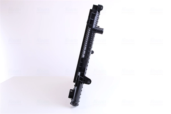 Radiateur, refroidissement du moteur NISSENS 637606