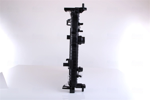 Radiateur, refroidissement du moteur NISSENS 630736
