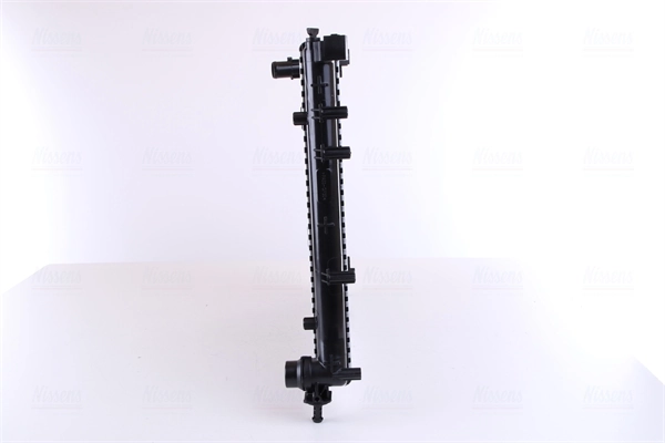 Radiateur, refroidissement du moteur NISSENS 61935