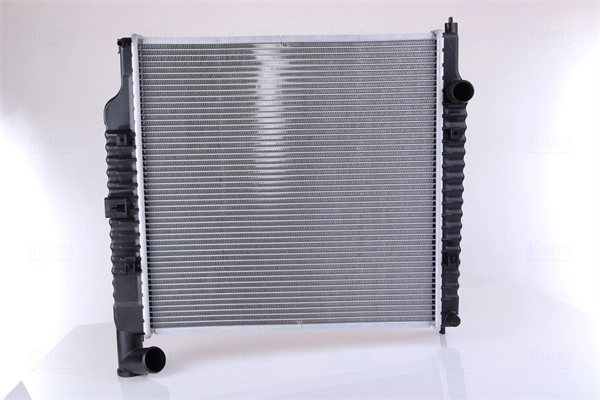 Radiateur, refroidissement du moteur NISSENS 61021A