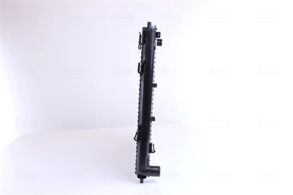 Radiateur, refroidissement du moteur NISSENS 66782