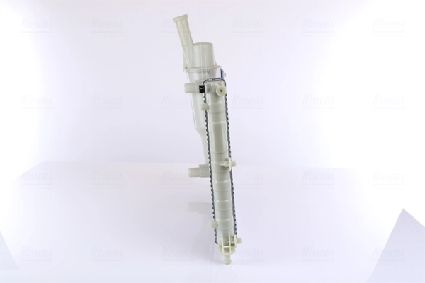Radiateur, refroidissement du moteur NISSENS 61857