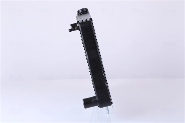 Radiateur, refroidissement du moteur NISSENS 63800