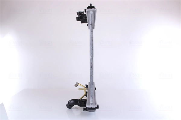 Radiateur, refroidissement du moteur NISSENS 646936
